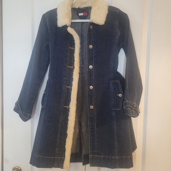 Tommy girl, long denim coat. Girls size medium - Picture 8 of 8